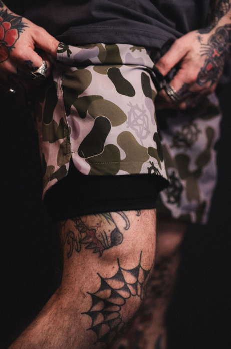 URBAN CAMO PERFORMANCE STAGE SHORTS
